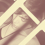 peachywang:  harry   looking down 
