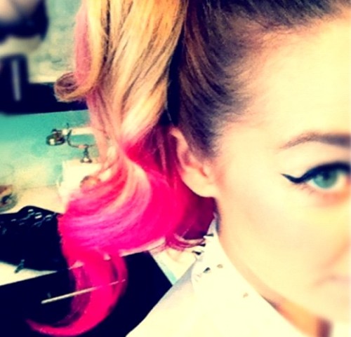 conrad-witherspoon:My Little (pink) Pony!