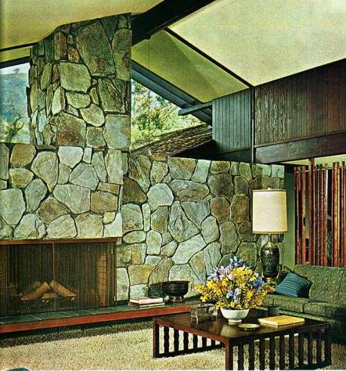 nestorarnel:  paomama:  Mid-century Modern Living Room by army.arch on Flickr.  this is the kind of house I’d want. feels modern, but still homey. 
