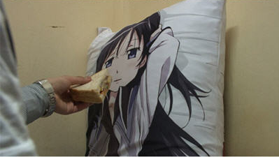 mr-mp-eva:  tumblino:   not-ayase:  Man in Korea marries an Akemi Homura dakimakura pillow   KOREA NO  So you CAN marry your waifus. TAKE THAT MOM! 
