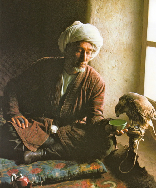 “Caravanes de Tartarie” de Roland & Sabrina Michaud, Editions Le Chêne, 1983.  Wakhan, Afghanistan. 