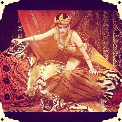 riceandbeanz:  Vintage “Harem Hollywood”. Actress Marilyn Monroe as Theda Bara shot by R