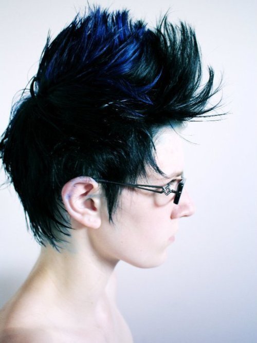 macaulaytay:Lesbian hair is so sexytrue statement