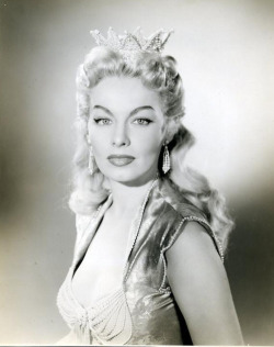 Lili St. Cyr