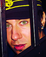 umadosedeavenged:  9 favorite pics: Zacky Vengeance - II 
