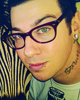 umadosedeavenged:  9 favorite pics: Zacky Vengeance - II 