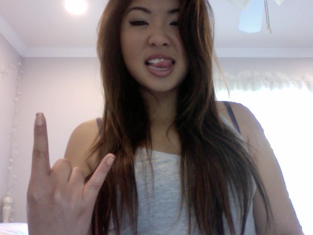 lovely-dee:  bored af.   The third one