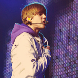 wakeupwithamnesias-deactivated2:  Justin Bieber - My World Tour (2010) 