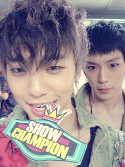 byg-thailand:  120501 Yongguk & Himchan