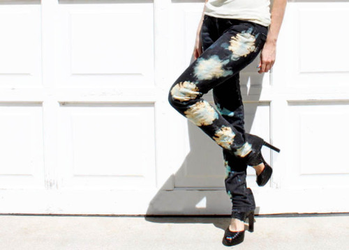 DIY Bleached Sunburst Jeans Tutorial from Gina Michele. Go here for the best archive of dye DIYs and