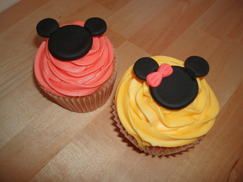 Minnie mouse cupcake cake