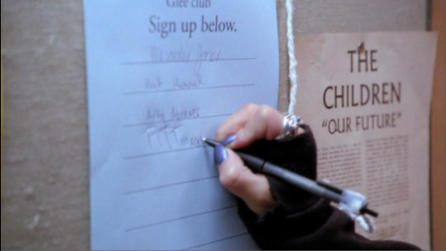 mzminola:Okay, this is from the Pilot, when the kids are signing up for Glee club. I grabbed the sho