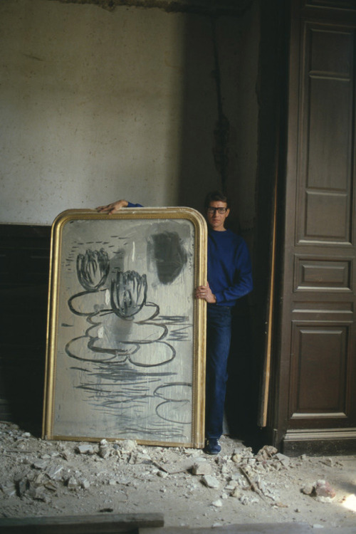 dc-michelle:Yves Saint Laurent photographed by Lord Snowdon, 1980