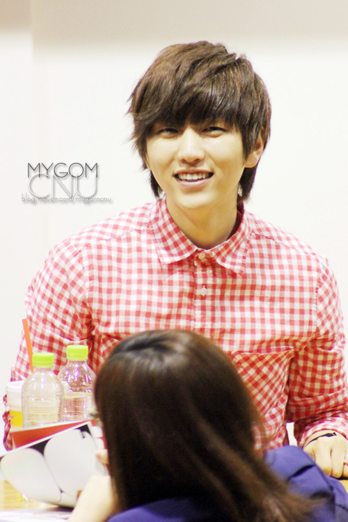 [FANPHOTOS][36P] 120429 #B1A4-Sweet pink mainvo Junghwan at ‘IGNITION’ #9 Fansign