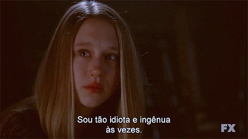 Eu colo em teu colo.