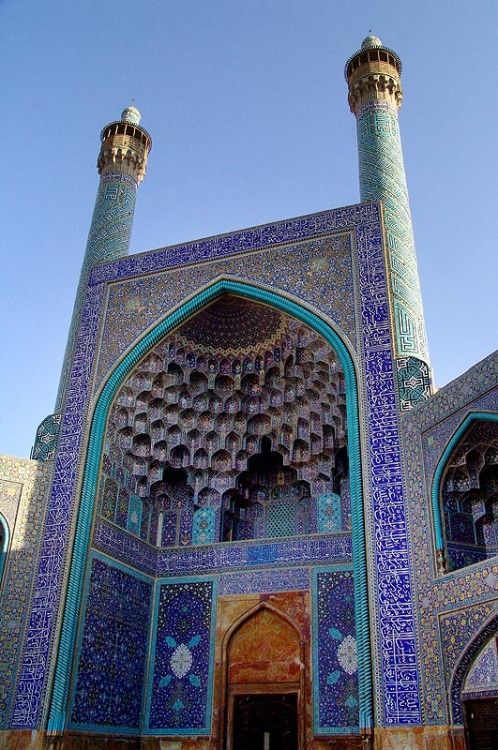 Five Centuries Ahead of the West In Bukhara, Uzbekistan, Dr. Peter Lu was astonished by the beauty and complex geometry in the tiling of Abdullah Khan Madrasa, and decided to further investigate.Dr. Lu (Harvard) and Dr. Steinhardt (Princeton) state that