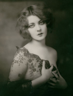 wehadfacesthen:  Marion Benda, 1920s, Ziegfeld