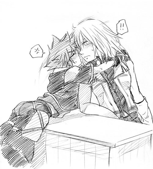 tumtumtumimacatlover:  Artist I love this artist~ ♥ Her Soriku art is amazing (ﾉ´∀｀*)ﾉ (I just found out they’ve deleted their soriku works on pixiv orz|||) 