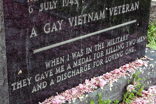 zensephald:  tsyolin:  dayinthelifeofedd:  bosafiya:  I found this image on the interwebs. It gave me a feel.  It’s stuff like this that i find VERY wrong! Love is love, regardless of gender and / or sexuality. No one has the right to decide what a