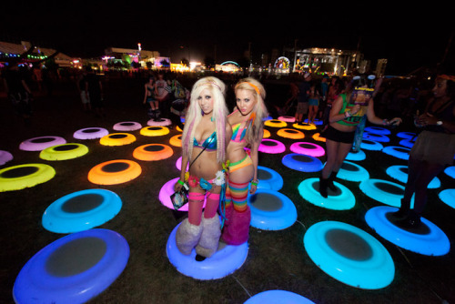 little-black-diamond: fffffffffff EDC IS DAYS AWAY :D :D :D :D