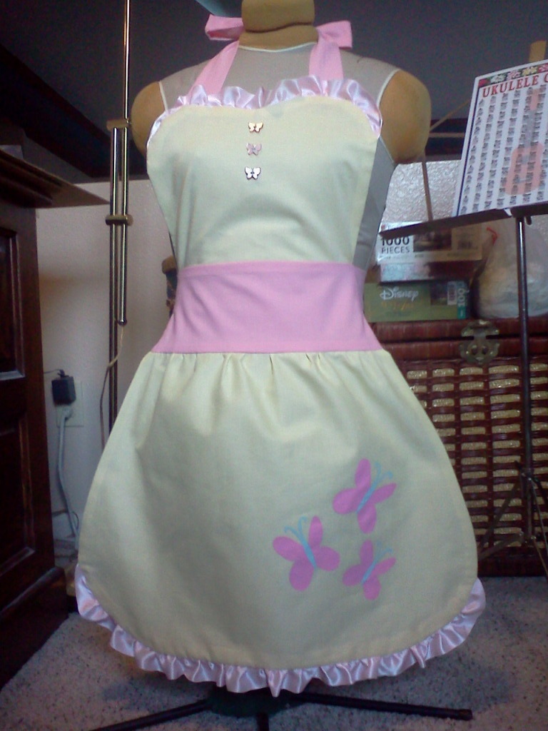 fillydelphia:  pettankoprincess:  Fluttershy apron is complete! Sorry for the bad