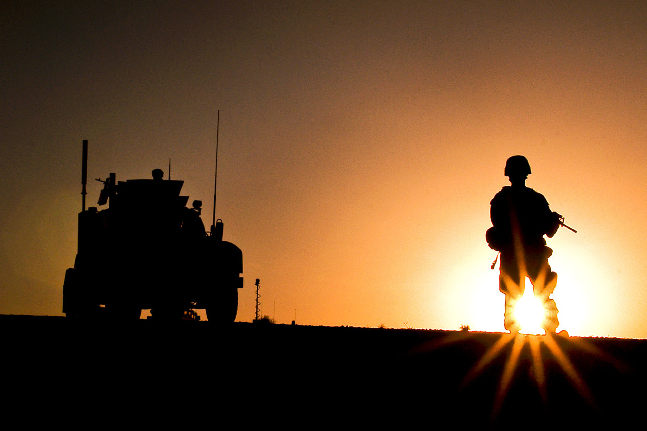 row2ski:  militaryheroes:  U.S. Marine Corps photo by Sgt. Mark Fayloga  Follow 