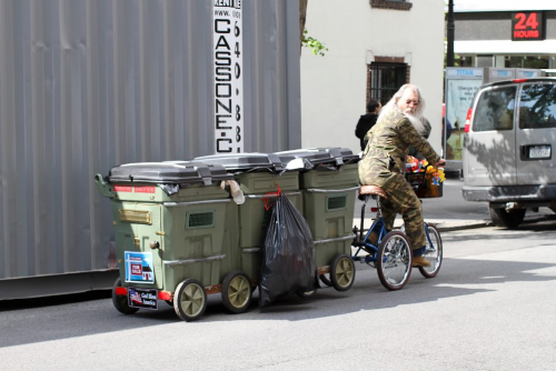 humansofnewyork: The city continues to make deep cuts in its Waste Management budget. UPDATE: http:/