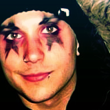 ieronic:❖ shit-mikeysays requested ‘Frank Iero with piercings appreciation post’