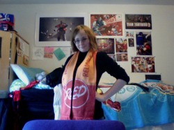drvalkyrie:  My RED team scarf came in. Val