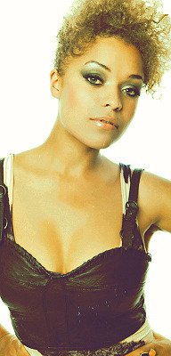 hewastheirfriendd:  goddesses→ Antonia Thomas 