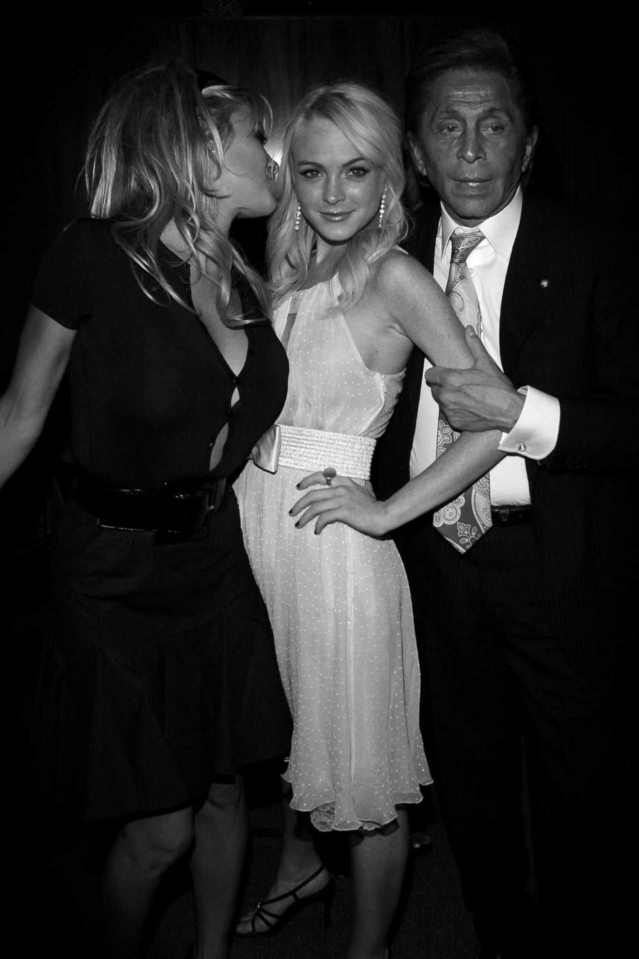 Crazy flashback: Pamela Anderson, Lindsay Lohan, and Valentino. This once happened…in 2005.
Photo by PMc