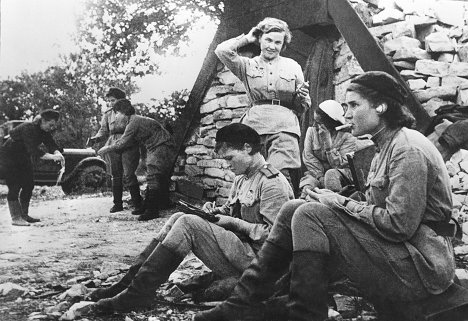 amazonfeminist:The “Night Witches” was the all female Night Bomber Regiment of the Soviet Air Forces