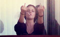   Avril Lavigne &amp; Kristen Stewart » Middle Finger Appreciation Post 