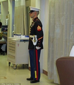 dickassbutt:  evil-sherlock-holmes:  amberguessa:  soldierporn:  Never leave a fallen comrade. talkstraight: Indiana: 12-Year-Old Boy Made Honorary Marine before succumbing to cancer-related infection. Local Marine stood vigil at his hospital door the