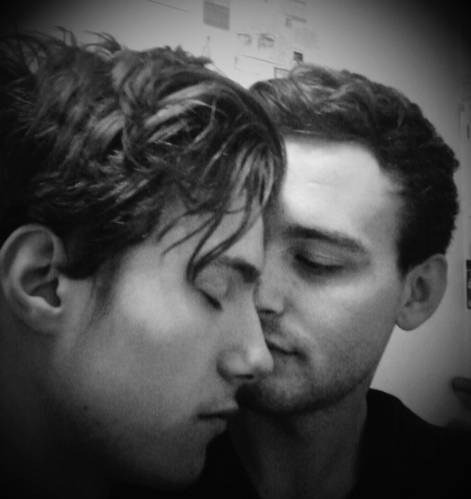 tgrade5:  hairymandan:  &lt;3  Two handsome guys  +  a tender moment  = 