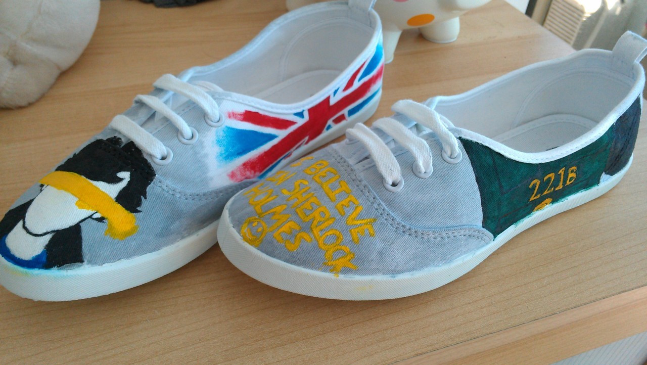 Custom Sherlock Shoes GIVEAWAY! - CLOSED (Thanks for entering!)
In honor of Series 2 finally coming to PBS this Sunday, I am giving away a pair of custom Sherlock shoes. I will paint a simple design (such as these, also shown above) of any two...