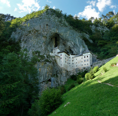 fuck-yeah-castles-blog:Predjama Castle