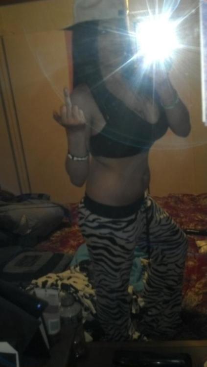 Submitted By Anonymousz<3Show Her Some Love By Rebloqqin’ If Yewh’d Tap That[; 