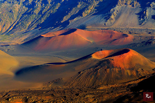 Volcanic Crater at Haleakala National Park | Maui, Hawaii© www.35mmNegative.com