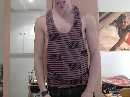 @ZouBang followed through on his promise to get me a vest with “indecent back cleavage”! :D