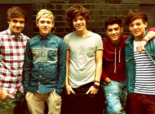 dopewithclassbitch:  fav pic of one direction 
