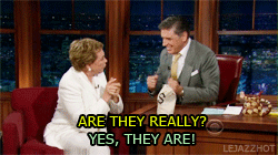 lejazzhot: Julie Andrews learning that turkeys are bisexual. 