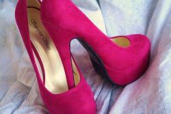 Ooo pink platforms!