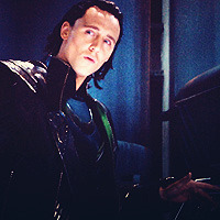 sharinganjea:  Loki from The Avengers / Original from (X)  I’m so sorry but I can’t resist… ♥  