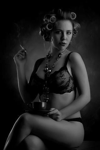 smoking in curlers - i wish i could smoke a cigarette too&hellip; right now&hellip;
