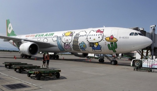 More about the Hello Kitty flights in @EvaAirBkk, I cannot wait! #FashionIs&hellip;