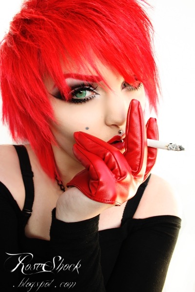 myrulesrule:  God I love bright red hair.