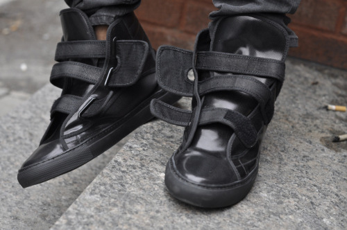 shadesofourlives:  RAF SIMONS. 
