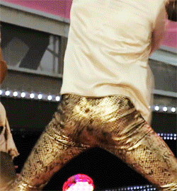 shiny-seoul:  noonoo232:  -mykey:  hanabi3:  Flaming indeed.  aw yeah that last gif