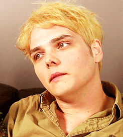 gifsmcr:  Gerard Way’s facial expressions during an interview. 